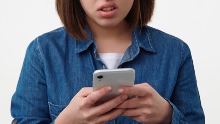 Smartphone brands are launching slightly less shitty phones as “upgrades”