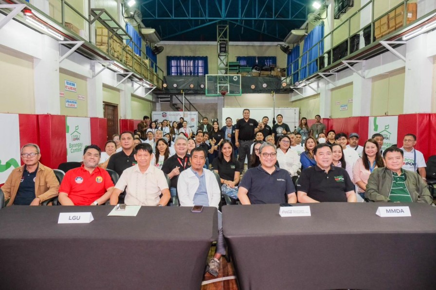 Major plastic polluter Coca-Cola shows support to MMDA’s recycling efforts