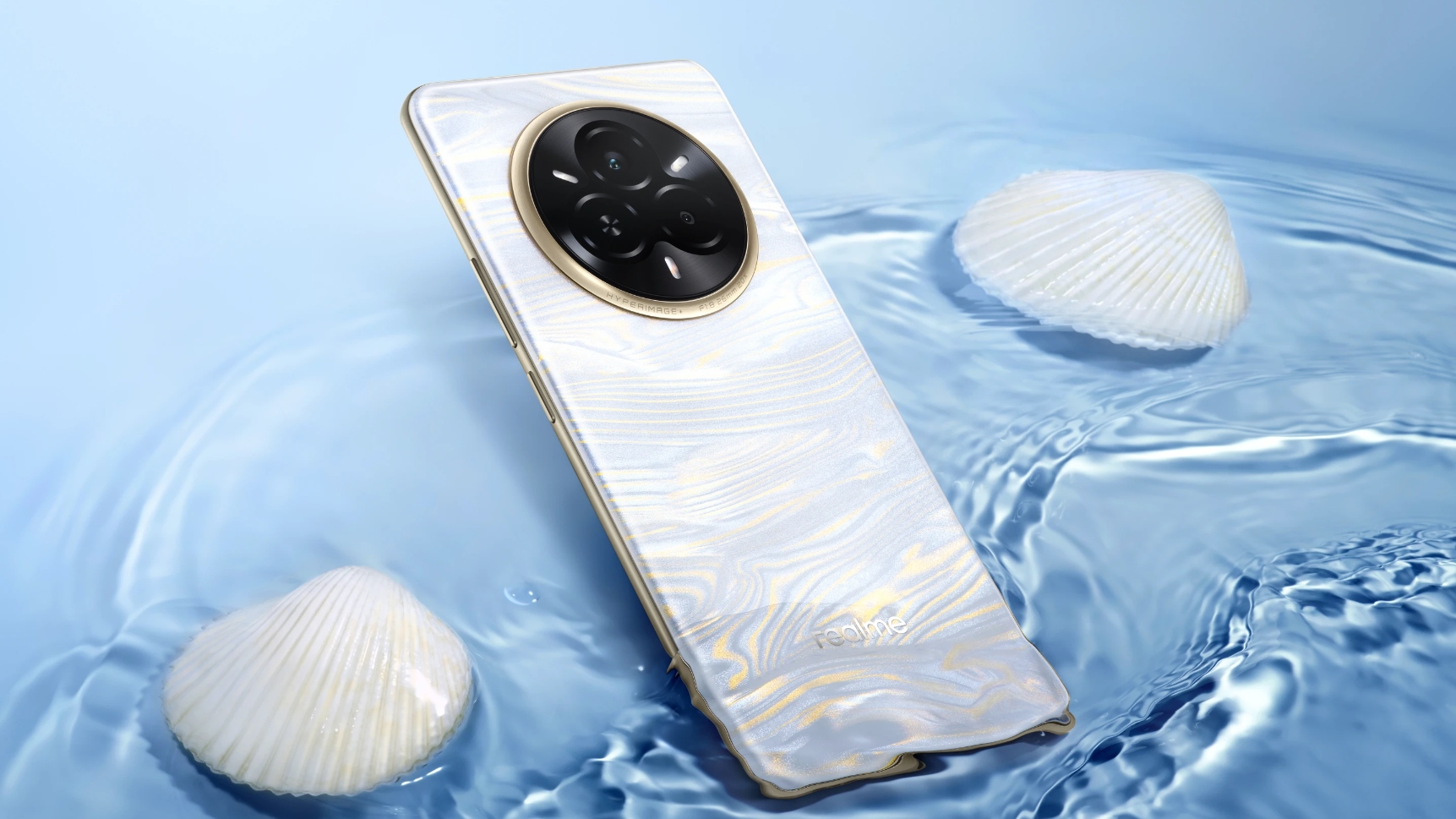 Experience Underwater Photography with realme 14 Series 5G