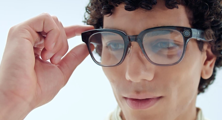 Why Tap When You Can Shout at Your Glasses? Alipay+ Launches Eyewear Payments