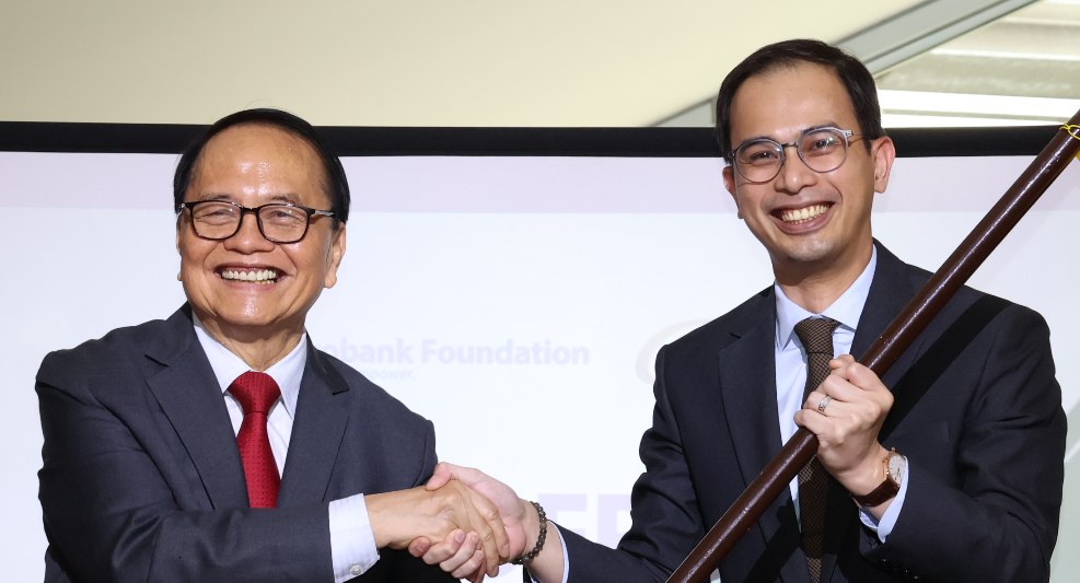 Metrobank Foundation Gets a Policy Pro: Philip Dy Succeeds Aniceto Sobrepeña