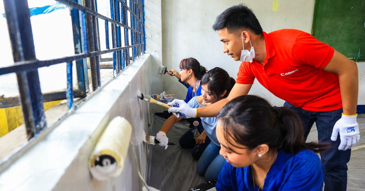 Canon Marketing Supports Lagro High School’s Brigada Eskwela