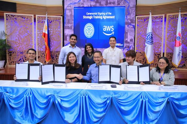 How a new TESDA and AWS partnership will bring free digital skills training to all Filipinos
